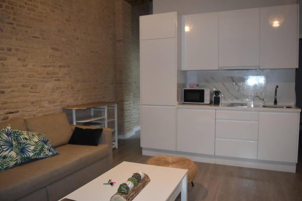 Alleanza, Balcon De La Maestranza Apartment *